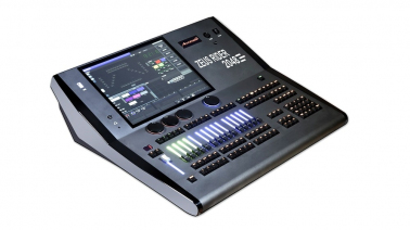 konsol-dlya-upravleniya-svetovym-oborudovaniem-anzhee-zeus-rider-2048