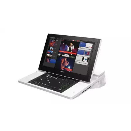 mobilnyy-videomiksher-sony-aws-750