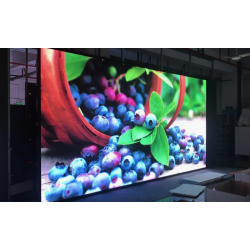 svetodiodnyy-ekran-4h2-metra-3840x1920-mm-shag-pikselya-2-mm-thumb-0