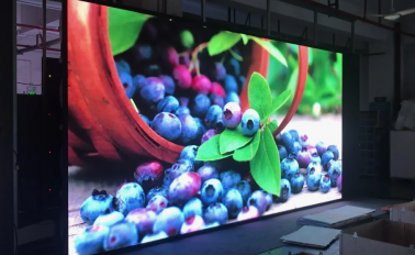 svetodiodnyy-ekran-4h2-metra-3840x1920-mm-shag-pikselya-2-mm