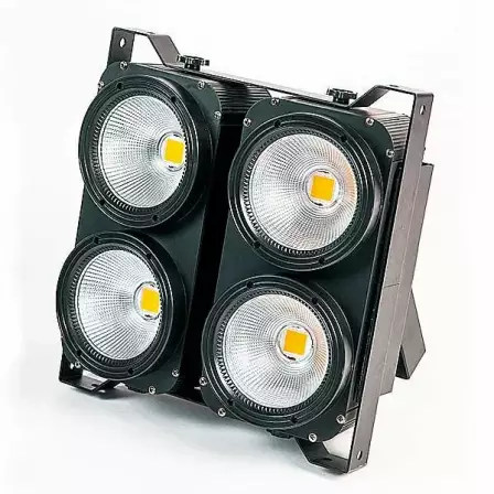 cvetodiodnyy-stroboskop-procbet-strobe-bar-800-rgbw
