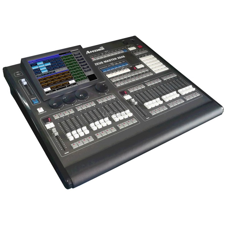 konsol-dlya-upravleniya-svetovym-oborudovaniem-procbet-dmx-c-512-compact-0