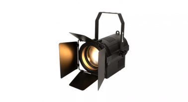 teatralnyy-prozhektor-s-linzoy-frenelya-anzhee-pro-fresnel-200-zoom